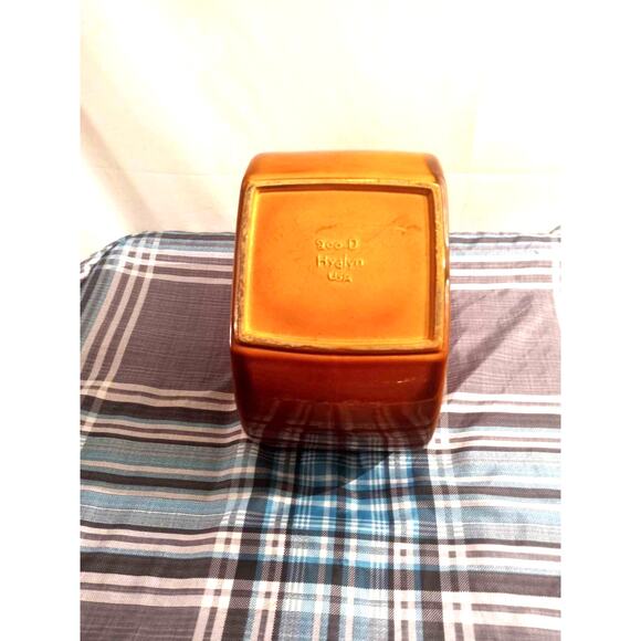 Vintage Hyalyn 200 D Burnished Brown Tilted Ceramic Cookie Jar - - Picture 6 of 8